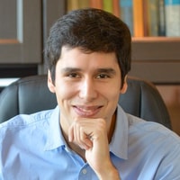 Dr. Kevin Raemdonck